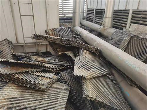 廣東冷卻塔廠家簡析冷卻塔為什么會著火(附近冷卻塔